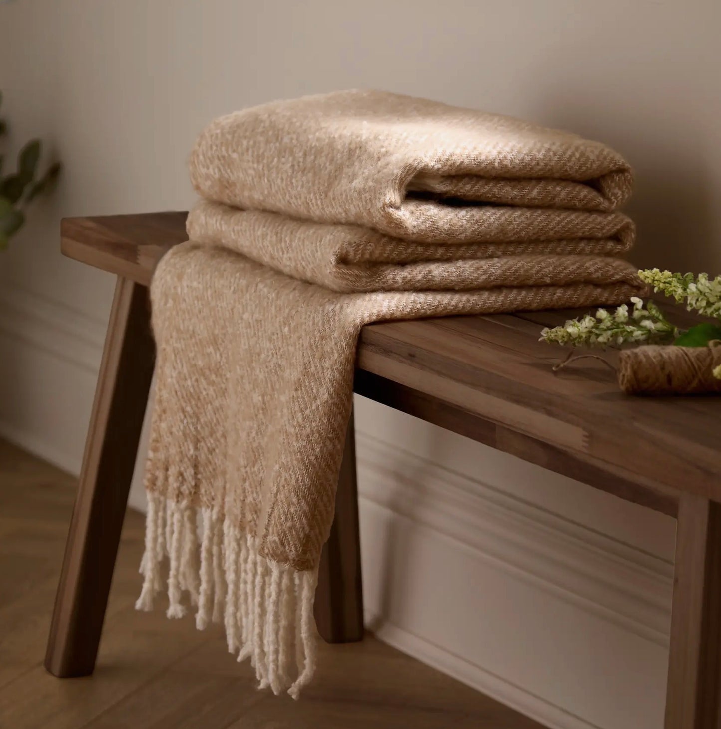 Isla Woven Tasselled Throw - Natural