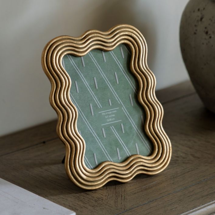 Wave Frame - 7x5”