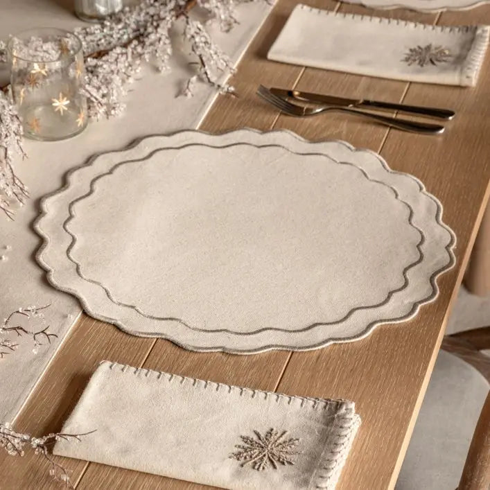 Deco Luxe Scallop Placemats 4pk
